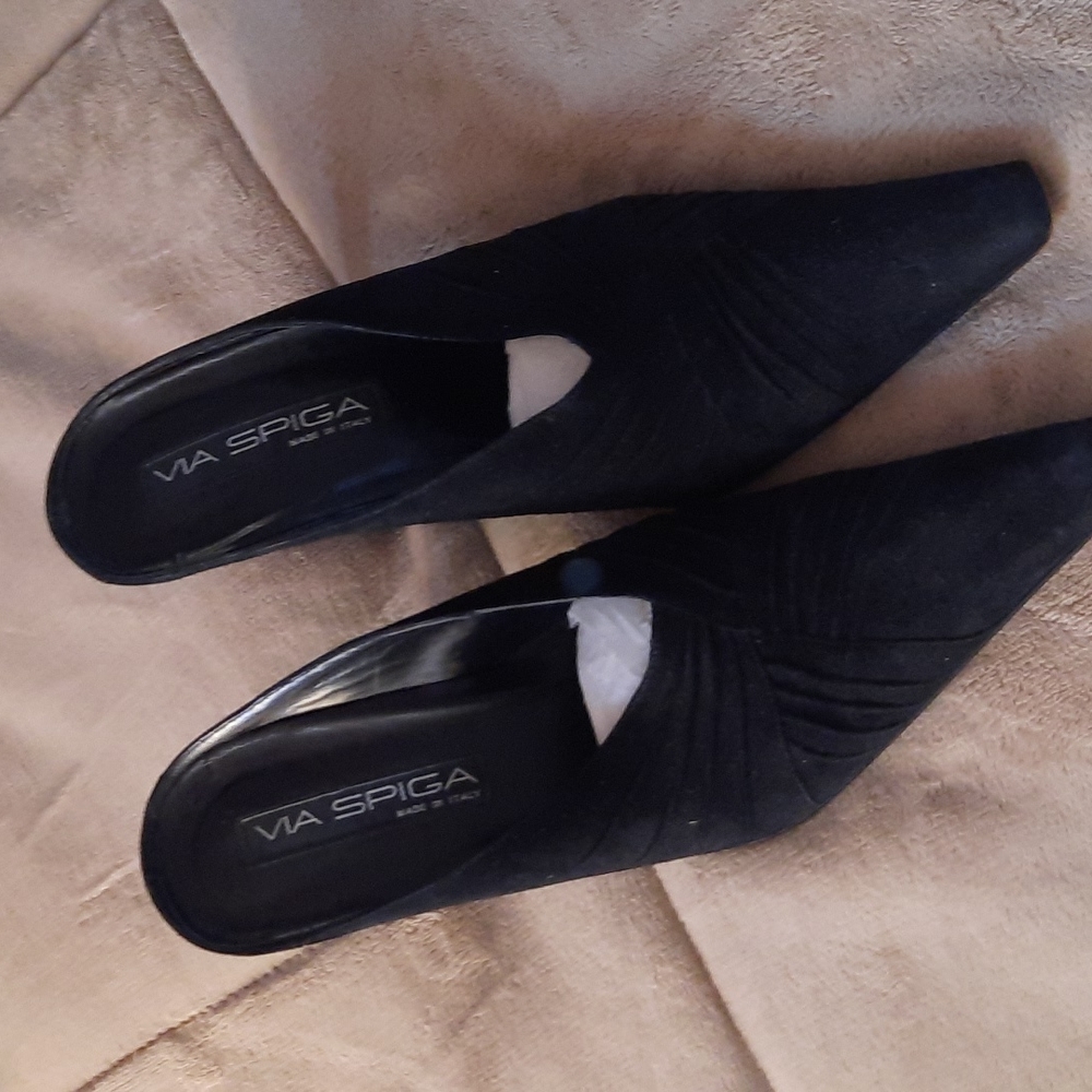 Women's shoes